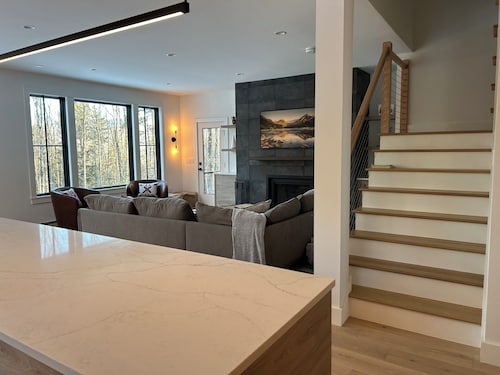 New Modern Mountain Retreat