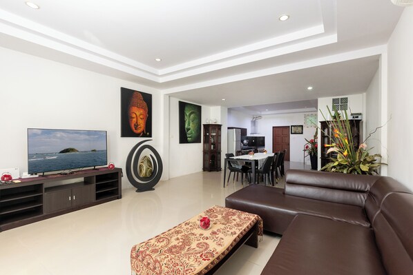 Living area - Peaceful House in Rawai, Phuket (Tambon Rawai)