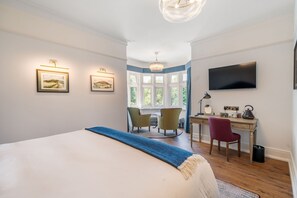 Deluxe Suite, Ensuite - Sidcot Arms (Winscombe)