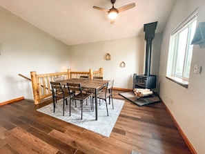 Dining - Rustic Ridge Hideaway | Pet Friendly & Deck Views (Florissant)
