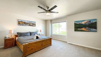 3 chambres, bureau, fer et planche à repasser, Wi-Fi gratuit