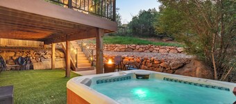 The Red Barn Retreat | Hot Tub | Pet Friendly
