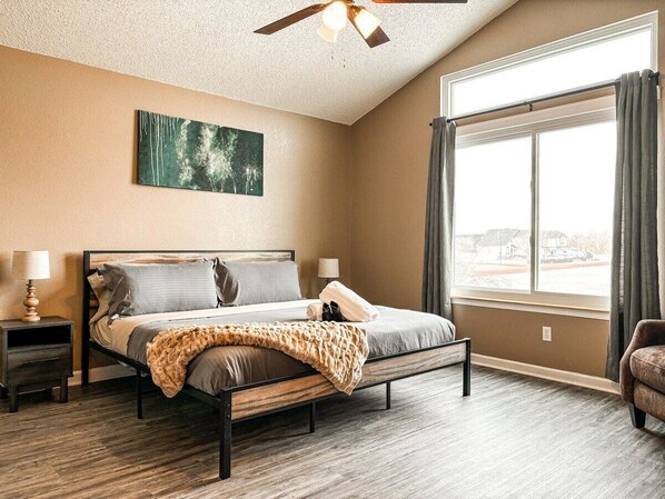 3 chambres, lit de bébé portatif, accès au Wi-Fi (inclus)