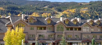 Cozy Mountain Suite- hot tub/pool/gym/mins to lift