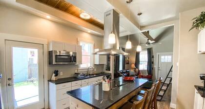 Custom Dream Home/ loft&porch/ trendy neighborhood