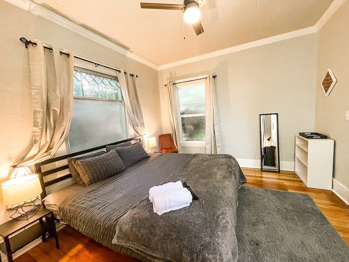 2 bedrooms, desk, free WiFi, bed sheets