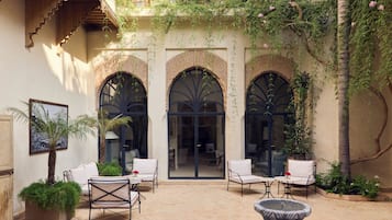Nobu Riad | Interior