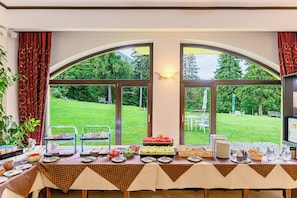 Gratis frukostbuffé varje dag