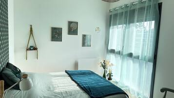 2 chambres, fer et planche à repasser, lit parapluie, Wi-Fi gratuit