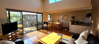 Sunset on Fearn, lovely 2 bedroom apartment
Share
Save