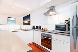 Private kitchen - Sunset on Fearn, lovely 2 bedroom apartment

Share

Save (Margaret River)