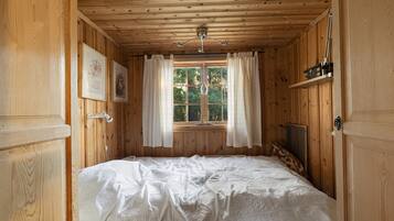 2 chambres, fer et planche Ă repasser, Wi-Fi gratuit, draps fournis