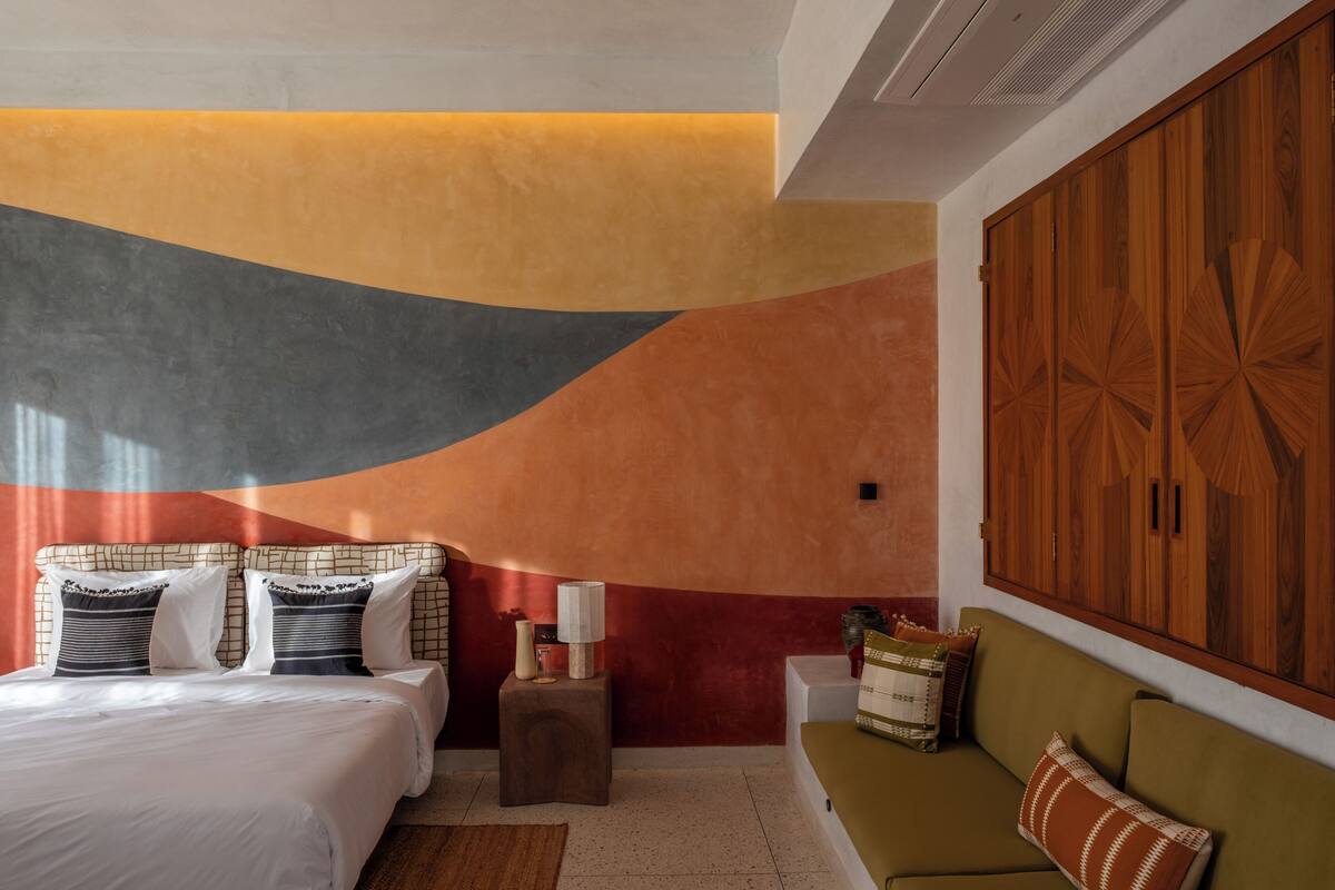 Luxury Double or Twin Room, Non Smoking | Minibar, laptop workspace, soundproofing, WiFi (free)
