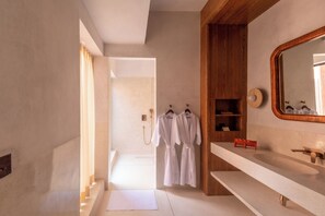 Luxury Double or Twin Room, Non Smoking | Bathroom | Shower, free toiletries, slippers, towels - Mharo Khet (Jodhpur)
