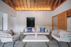 Premier Villa | Living area