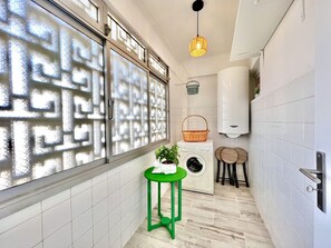 Microwave, coffee/tea maker, cookware/dishes/utensils - Portimão Central Town by Homing (Portimão)