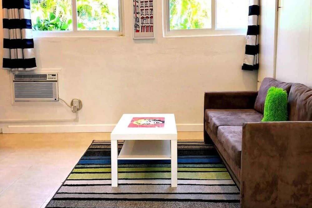 Studio in Las Olas Near FL Beach