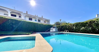 Quarteira Classic 2 With Pool by Homing