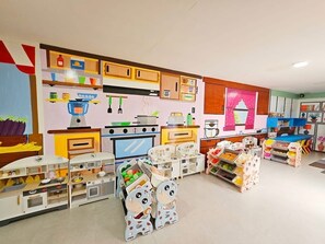 Children’s play area – indoor - Ayong's Adventure Park (Silang)