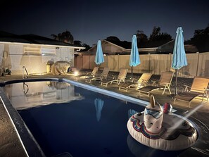 Outdoor pool, a heated pool
