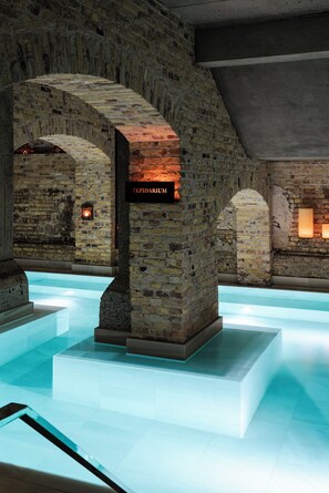 Sauna, bain à remous, hammam, massages