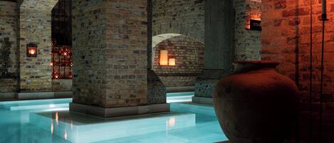 Sauna, bain à remous, hammam, massages