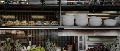 Petit déjeuner buffet servi tous les jours en supplément
