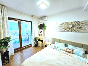 2 bedrooms, iron/ironing board, WiFi, bed sheets