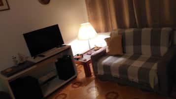 Smart TV, mesa de pingue-pongue