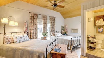 House (1 Bedroom) | Interior