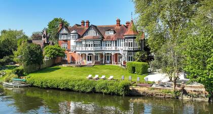 Whole House at River Arts Club Hotel