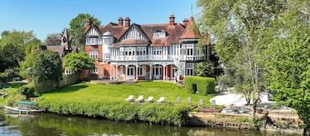 Whole House at River Arts Club Hotel
