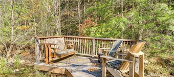 Hike, Ski & Unwind: Cabin w/ Deck in Chester!
