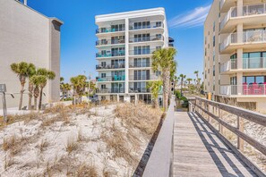Apartment (2 Bedrooms) | Interior - Waterfront Fort Walton Beach Condo: Pool Access! (Fort Walton Beach)