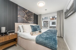 2 chambres, fer et planche à repasser, lit parapluie, Wi-Fi gratuit
