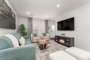 Smart TV y chimenea