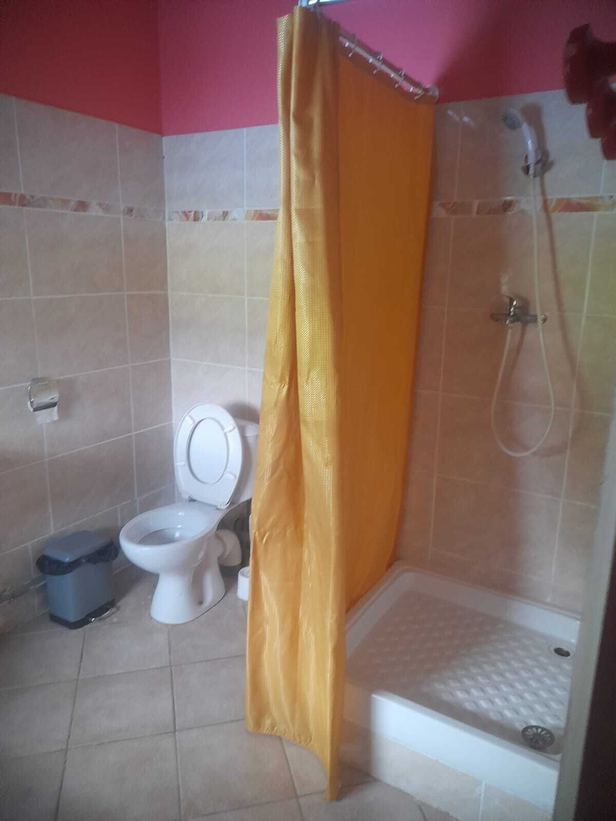 Dutxa, tovalloles, sabó i paper higiènic 