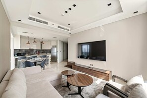 Apartment | 2 bedrooms, high-speed internet - Amazing 2BR in Business Bay With Full Burj View (Dubai)