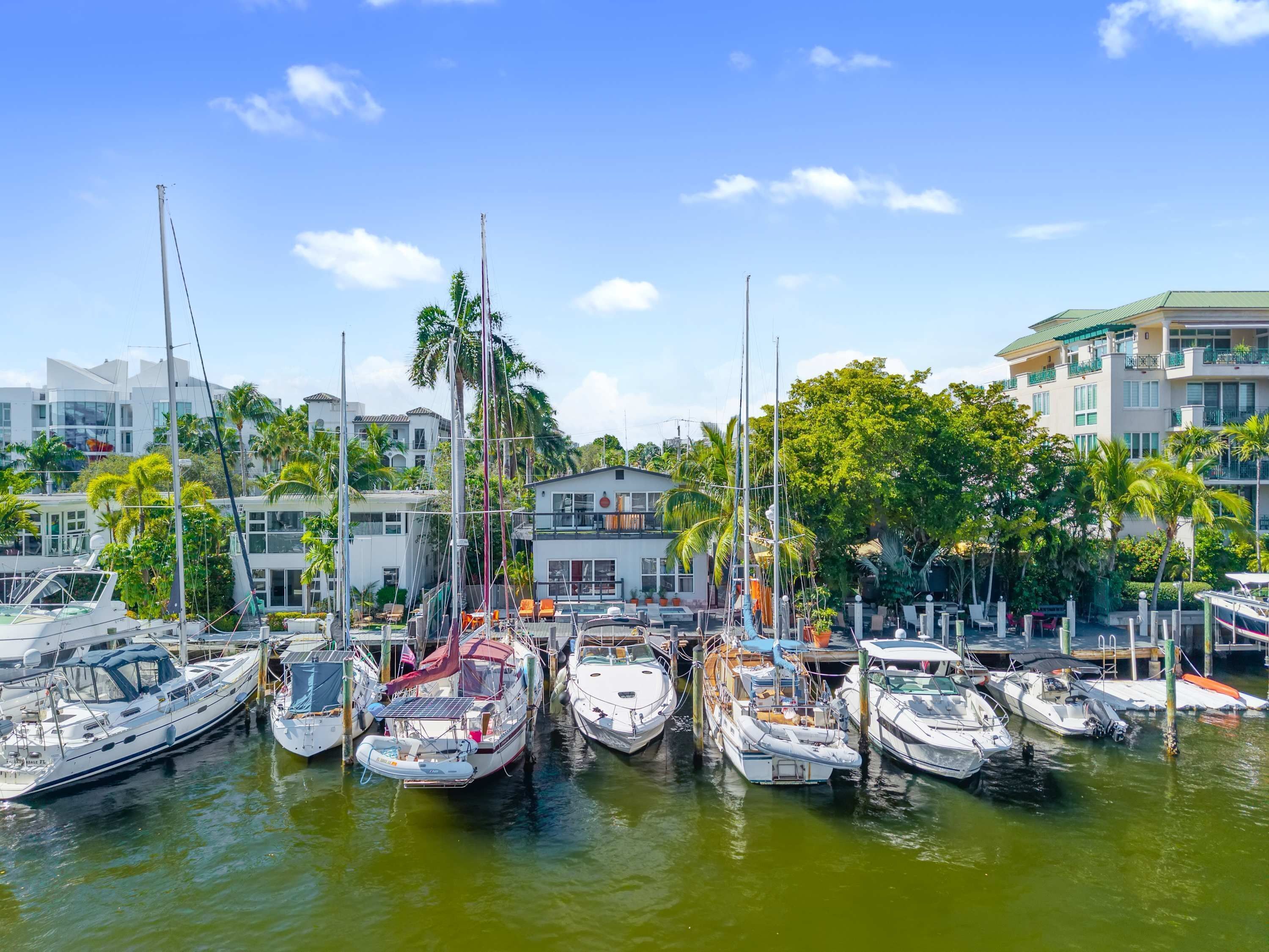 公寓 | 2 間臥室、網路服務