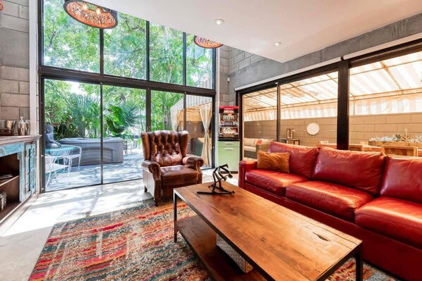 Apartment | 2 bedrooms, Internet - Singer House on the Water (Fort Lauderdale)