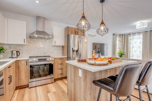 Amira / Nature Retreat / Hiking