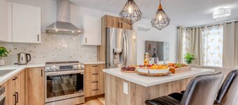 Amira / Nature Retreat / Hiking