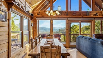 Signature Cabin, Multiple Beds, Kitchen, Mountain View | In-room dining
