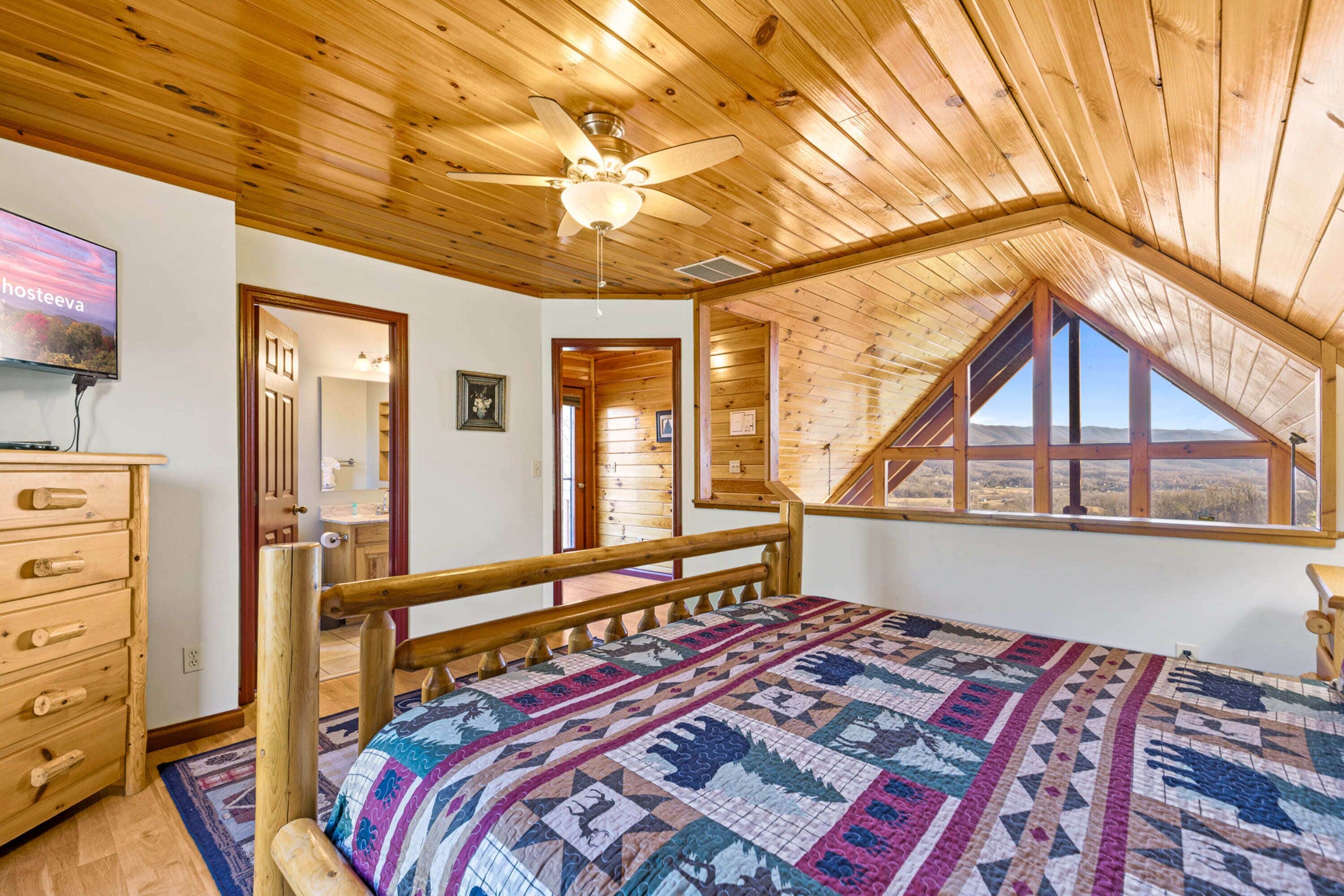 Signature Cabin, Multiple Beds, Kitchen, Mountain View