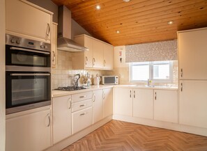 套房 | 3 間臥室、網路服務