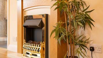 2 bedrooms, Internet