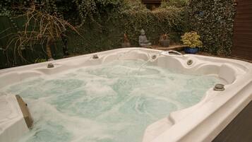 Suite | 2 bedrooms, Internet