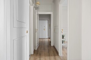 Interior - Maison G: design apartment with balcony (Roma)