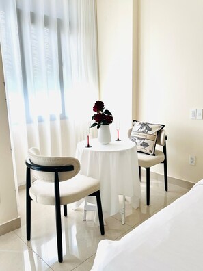 Deluxe Room, 1 Queen Bed, Smoking, City View | Individually decorated, desk, laptop workspace, free WiFi