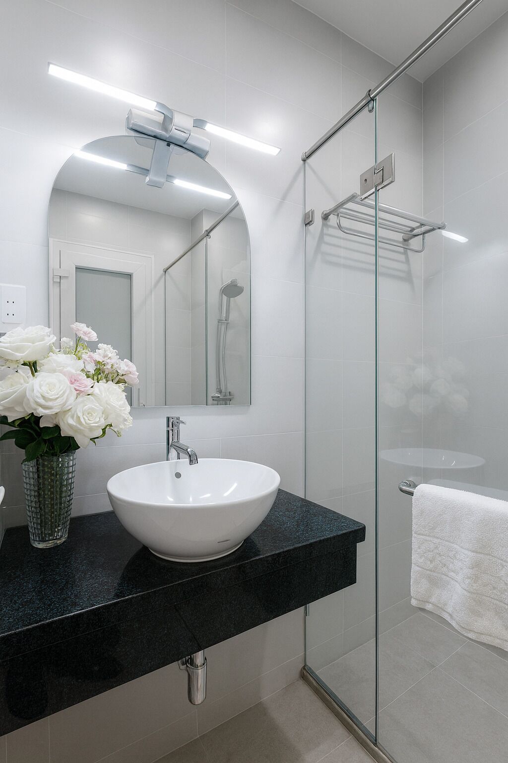 Shower, rainfall showerhead, free toiletries, hair dryer